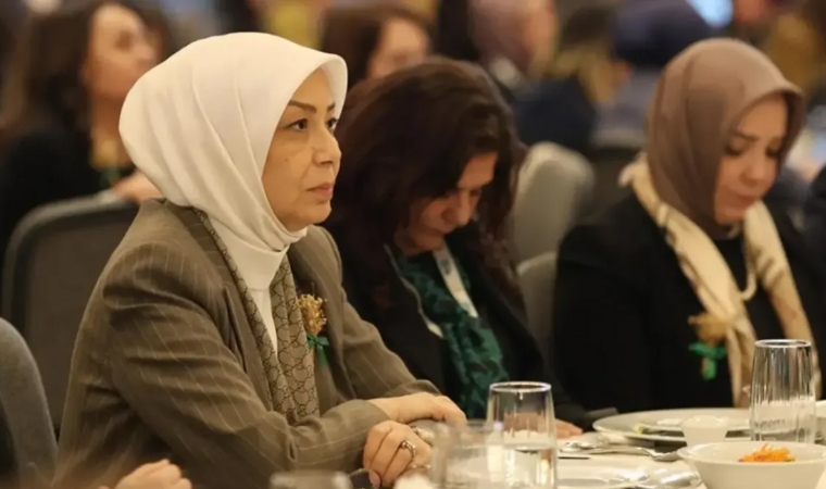 Öznur Çalık'ın Adı Bakanlıkta Konuşulmaya Başladı!