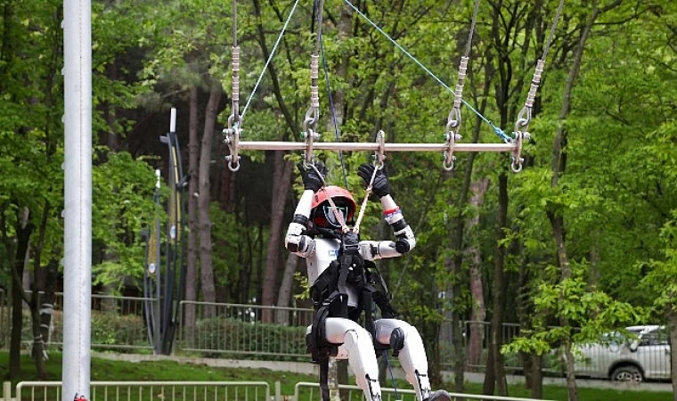 Türkiye’nin Nüfusa Kayıtlı İlk İnsansı Robotu Canik Macera Parkı’nda