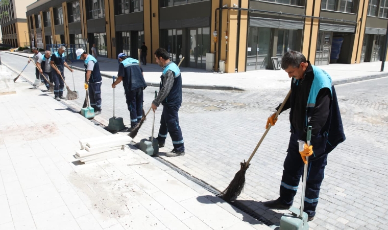 Battalgazi Belediyesi Akpınar Çarşısı’nda Temizliği Sürdürüyor