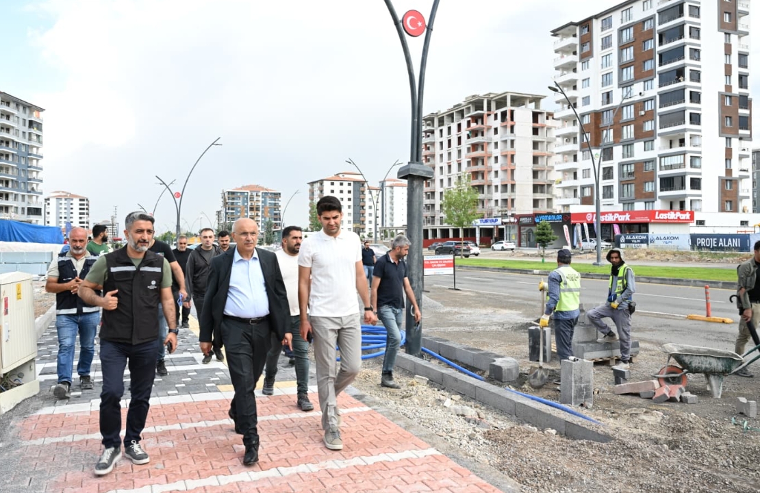 Malatya'da 95 Noktada Yol ve Altyapı Çalışması Sürüyor