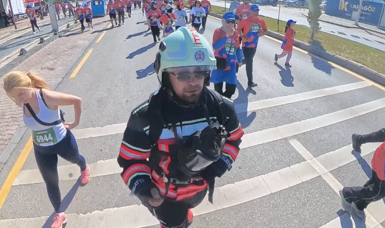 Maratonda İtfaiyeciden Anlamlı Farkındalık Koşusu