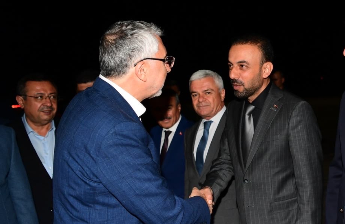Bakan Vedat Işıkhan AK Parti'yi Eleştiren Yunus Akçin İçin Malatya'da!