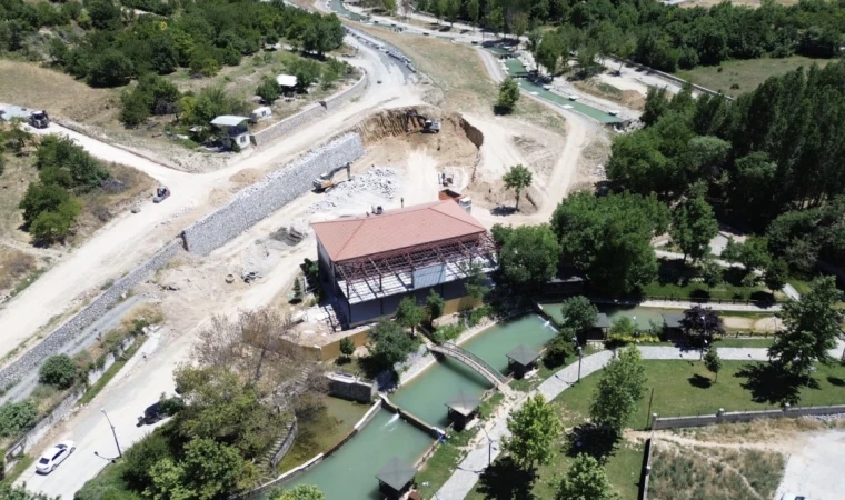 Battalgazi Belediyesi Parklarda Kendi Üretimini Kullanıyor