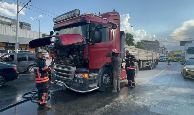 Çevreyolu’nda Seyir Halindeki Tırda Yangın