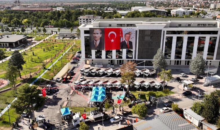 Yeşilyurt Belediyesi'nden Araç Filosuna 220 Milyon TL Yatırım