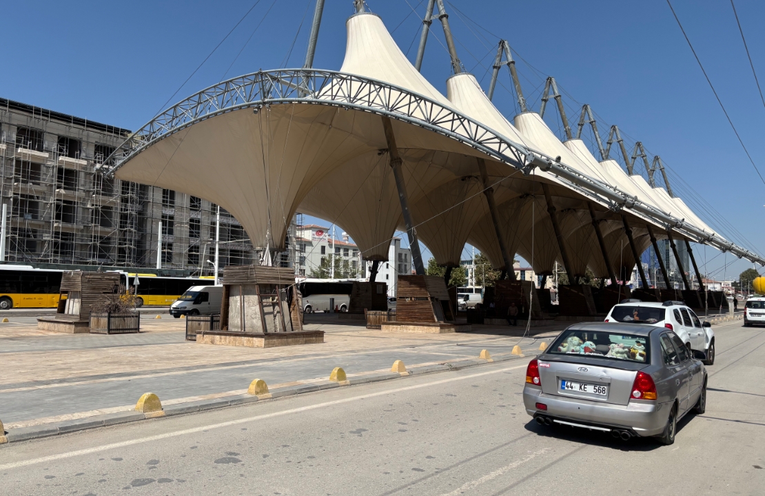 Malatya Çevreyolu'nda O Konteynerler Kaldırıldı
