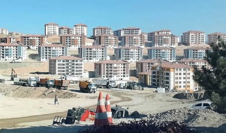 Malatya'da Hak Sahipleri O Sorundan Dolayı Konutlarını Satıyor!