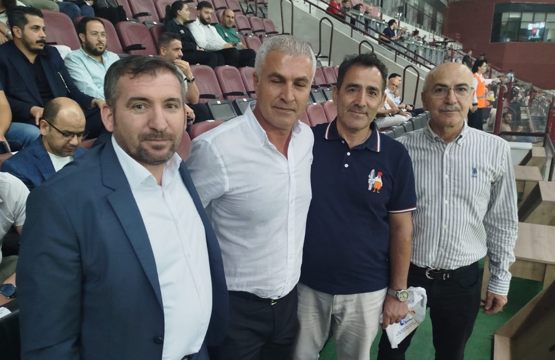 Rektör Adayı Prof. Dr. Aziz Aksoy Maçı Tribünden İzledi
