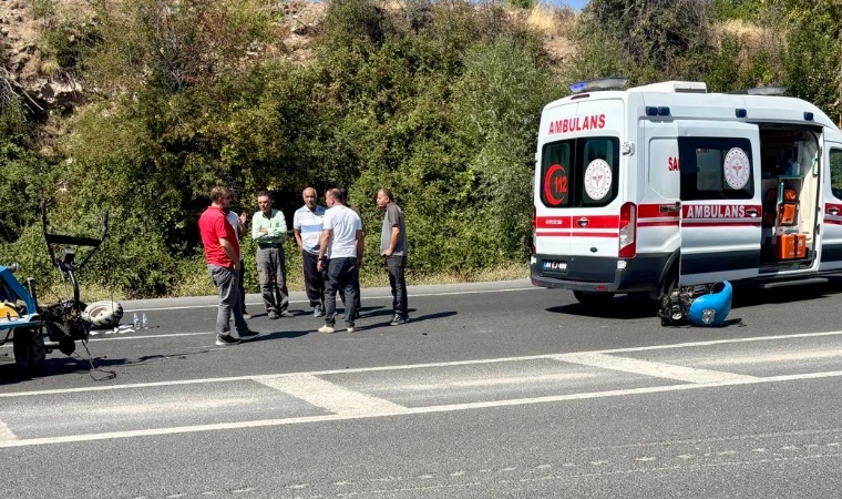 Darende’de Çapa Motoru İle Minibüs Çarpıştı: 1 Yaralı