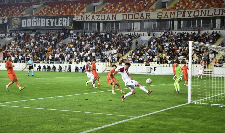 Yeşilyurtspor’dan Adanaspor’a Tarihi Tarife: 8-0
