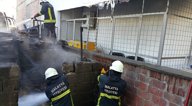 Malatya'da Kömürlük Yangını Çıktı