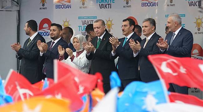 Ahmet Çakır AKP Malatya Mitinginde Yuhalandı 