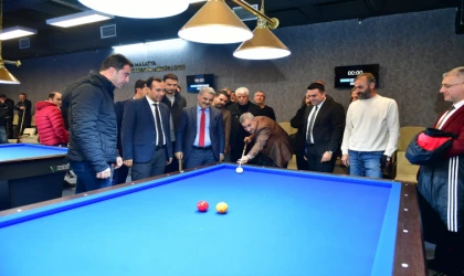 Yeşilyurt'da Ödüllü Bilardo Şampiyonası Başladı