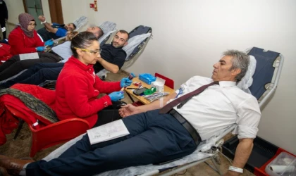Malatya’da MASKİ kanlarını bağışladı