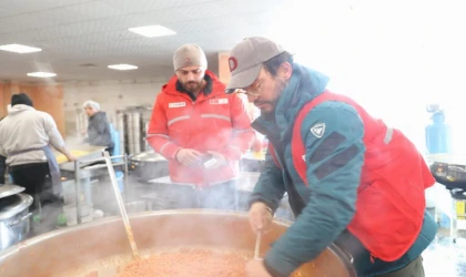 Ünlü şefler milyonlarca kap yemek yaptı