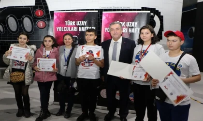 Uzay Yolcuları mezun oldu