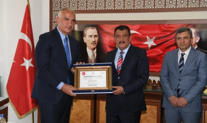 Bakan Ersoy Artık Malatyalı Oldu!