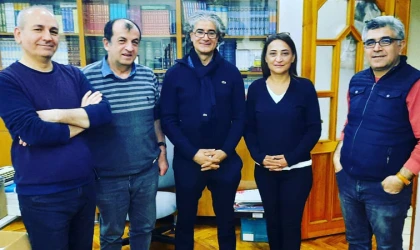 İsmet Yalvaç Malatya'da Konteyner'den Tüm Tuşlara Basmış