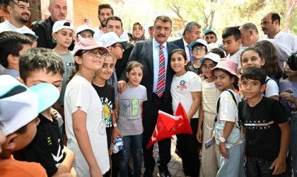 Malatyalı Çocuklar'dan Başkan Gürkan'a Sevgi Seli