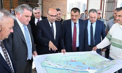 Bakan, Malatya 100. Yıl Parkı İçin Türkiye'nin En Büyüğü Dedi!