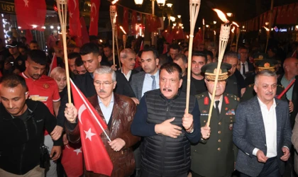 Malatya'da Kortej Yürüyüşünde Selahattin Başkan'a Sevgi Seli!