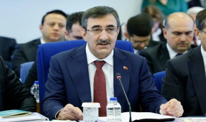 Cevdet Yılmaz: Asgari ücrette denge gözetilecek