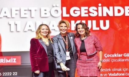 Gülben Ergen’den ’Çocuklar Gülsün’ mesajı