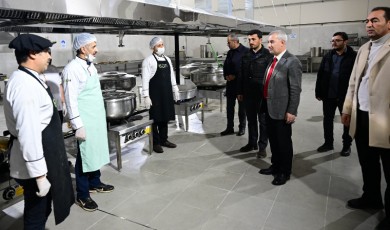 Malatya Yeşilyurt'ta Günlük 50 Bin Yemek Çıkacak