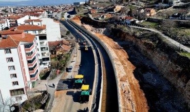 O Yeni Yollar Açtıkça, Ona tüm yolları kapattılar!