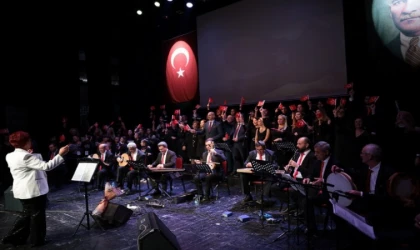 Atatürk’ün sevdiği şarkıları TEV Kocaeli Korosu seslendirdi