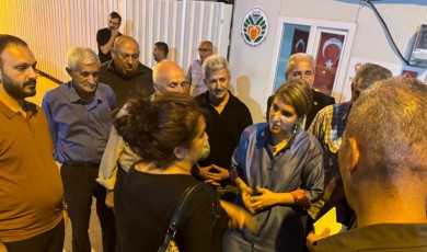 Güney Amerikalı Vekil Ölmeztoprak Sosyal Medya'ya Çalışıyor!