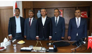 Malatya'da AK Partili Meclis Üyesi CHP'ye Geçti!