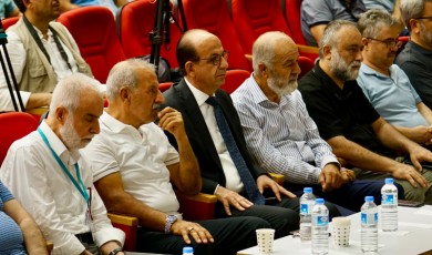 İlhan Geçit Meşalecilerin Toplantısını Es Geçmedi!
