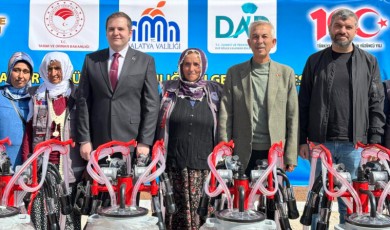 Malatya Arapgir'de Çiftçileri Mutlu Eden Hediye!