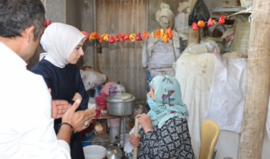 Malatya'da Yaşlı Teyze'nin İmdadına Kaymakam Yetişti!