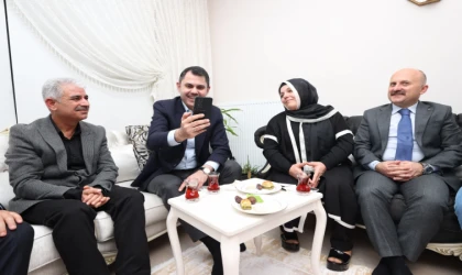 Adıyaman’da depremzede öğretmene ziyaret
