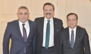TSO Başkanı Sadıkoğlu, Bukalemun Olmaya Başladı