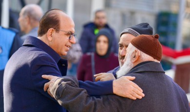 Yeşilyurt Belediye Başkanı İlhan Geçit Gönüllere Dokunuyor!