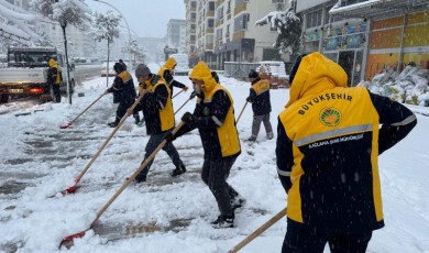 Malatya Büyükşehir Belediyesi'nden Kar Mesaisi!