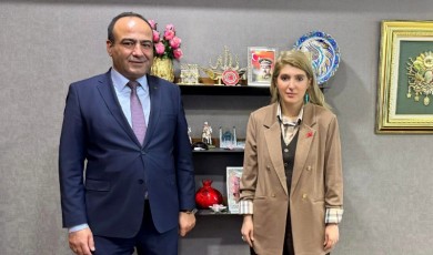 Malatya İl Sağlık Müdürü Berk, Milletvekili Ölmeztoprak ile Bir Araya Geldi!