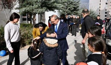 Malatya Valisi Seddar Yavuz ve Eşi Gönüllere Dokunuyor!