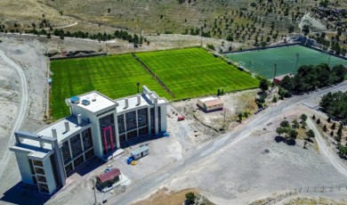 Yeni (Çakma) Malatyaspor Tesislerinde İn, Cin Top Oynuyor!