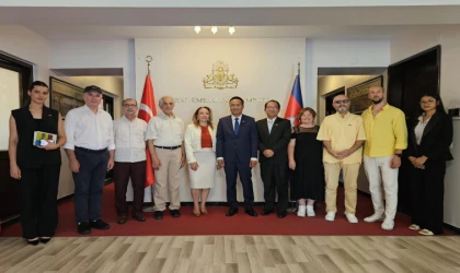 Türkiye-Kamboçya Arasında Sağlık Köprüleri Kuruluyor
