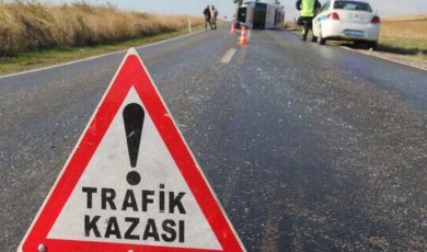 Kale İlçesinde Otomobil ile Patpat Çarpıştı! 3 Yaralı