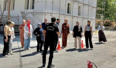 Kale’de Sağlıkçılara Afet ve Yangın Eğitimi Verildi