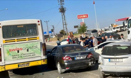 MOTAŞ Otobüsünün Freni Boşaldı Zincirleme Kaza Çıktı!