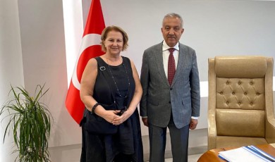 Prof. Dr. Hülya Turgut’tan Başkan Yardımcısı Hasan Atay’a Ziyaret