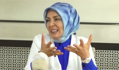 Süslü Hatice Milli Eğitim'deki Görevinden Alındı!