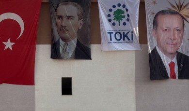 Malatya'da Asılan O Resim İçin Eleştiri Geldi!