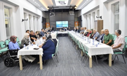 Yeşilyurt Belediyesi Ücretsiz Tansiyon Cihazı Dağıttı